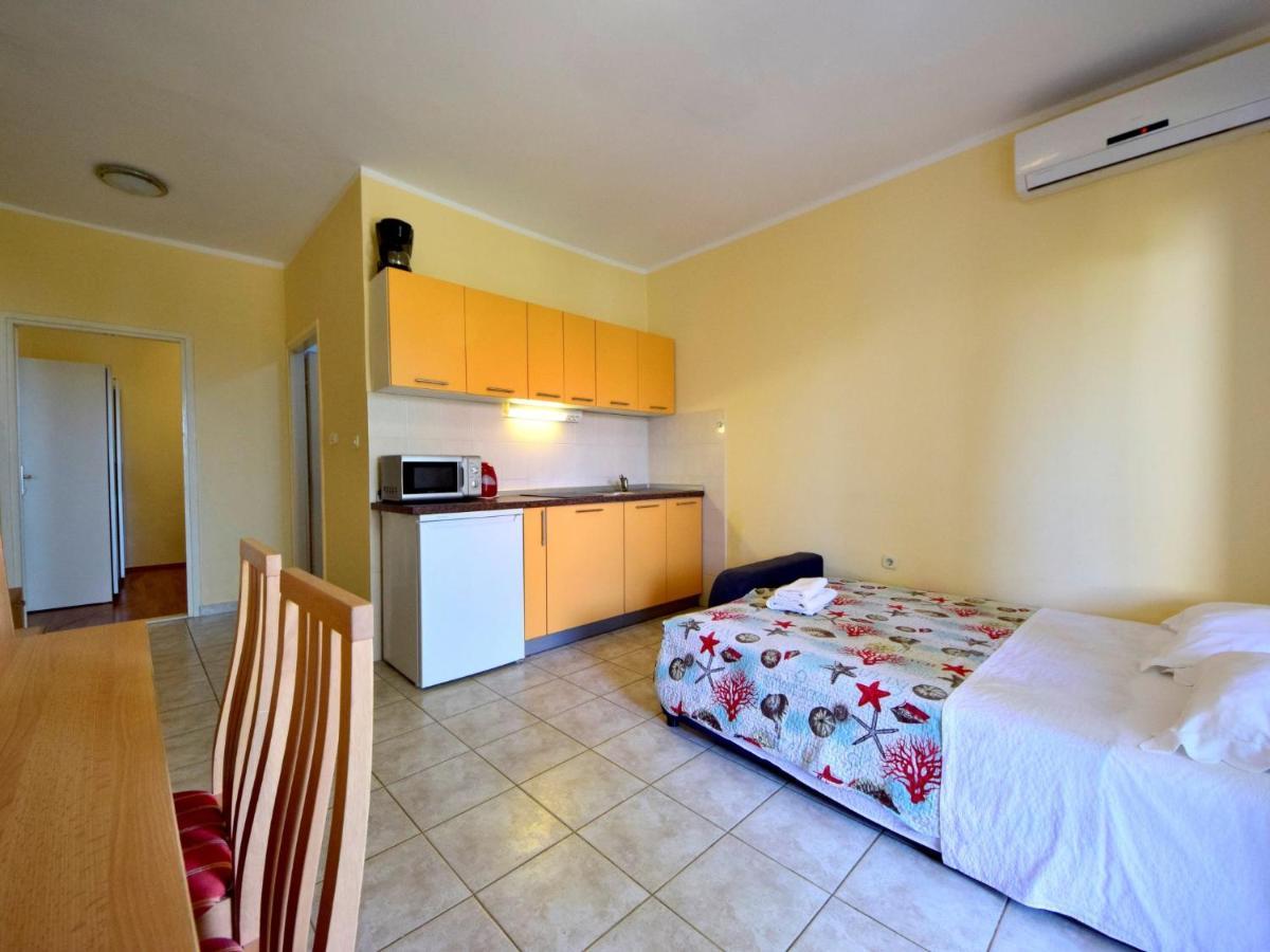 Apartment Katarina 2 - Sib155-1 By Interhome Brodarica  Dış mekan fotoğraf